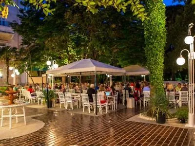 Otel Sumratin 2*
